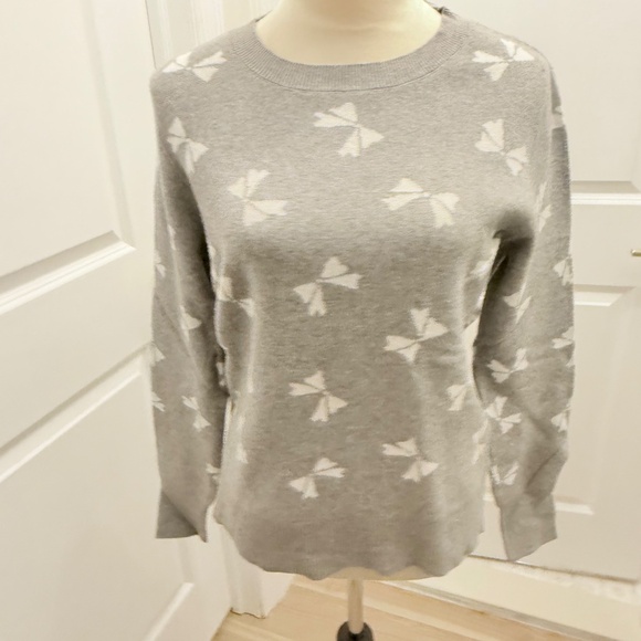 CECE GRAY BOW CREW NECK SWEATER MEDIUM - Picture 3 of 7
